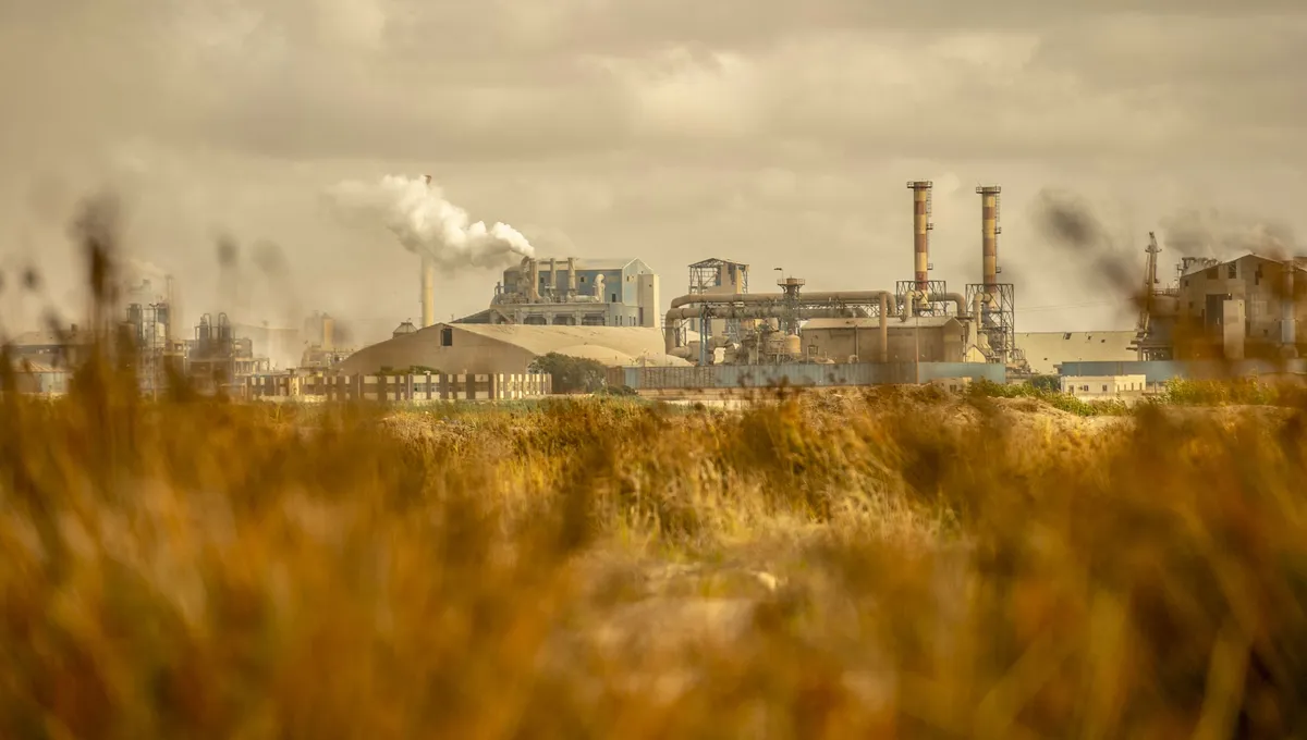 1200x680_sc_photo-3-usine-afp